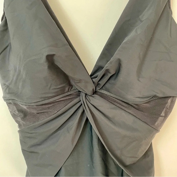 Miraclesuit Twist Front Mesh Panel Tummy Control One Piece Swimsuit Size 18 - Picture 5 of 9